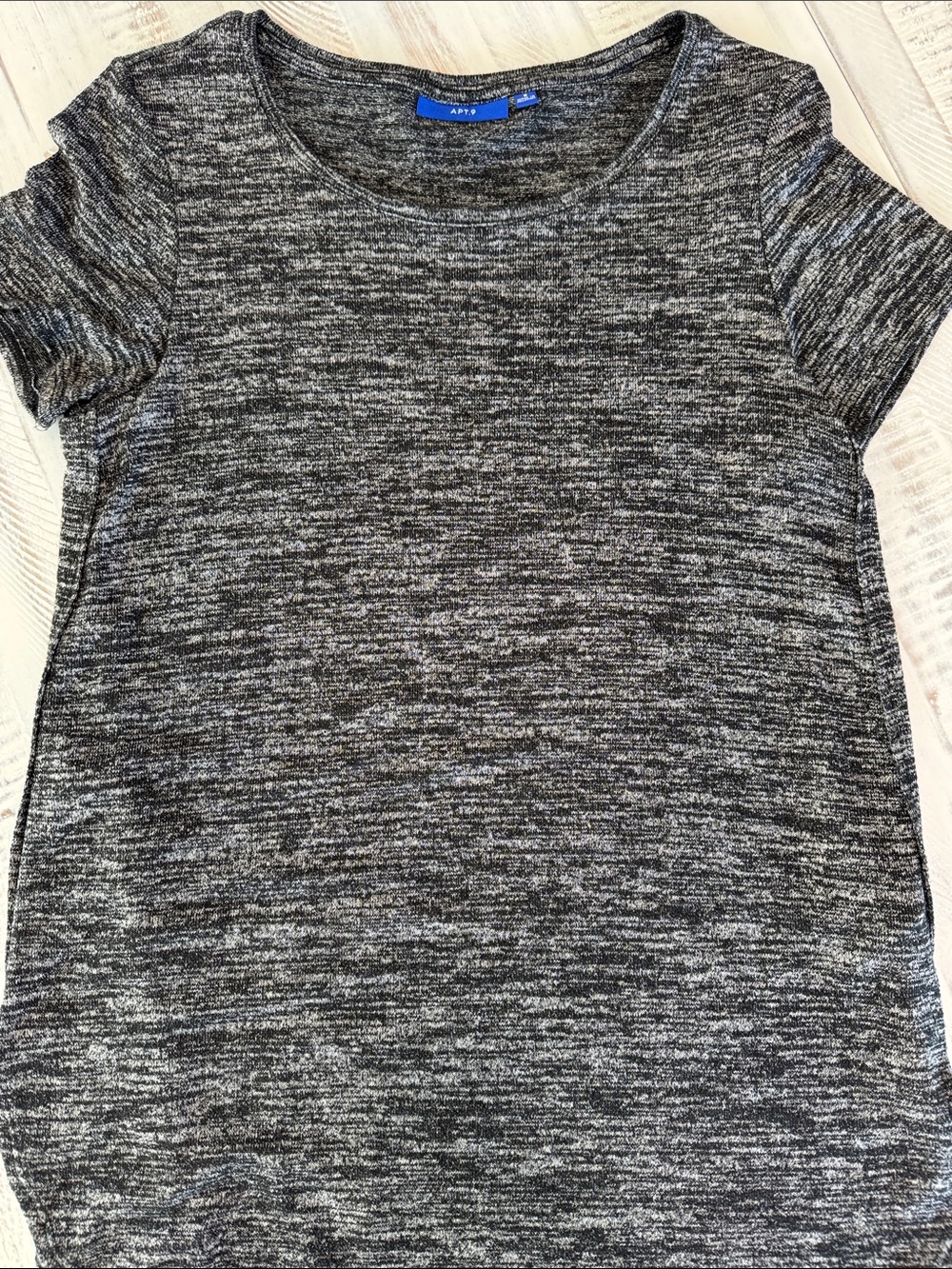 APT. 9 Women’s Gray Heather Short Sleeve Top